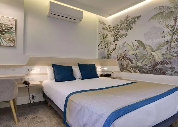 Hotel Apolonia Paris Montmartre; Sure Hotel Collection By Best Western
